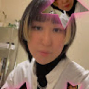 Meet your Posher, Carly